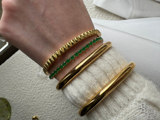 Keep your jewelry sparkling! Learn easy, safe at-home cleaning tips for gold-plated, gold-filled, silver, and stainless steel pieces. ✨