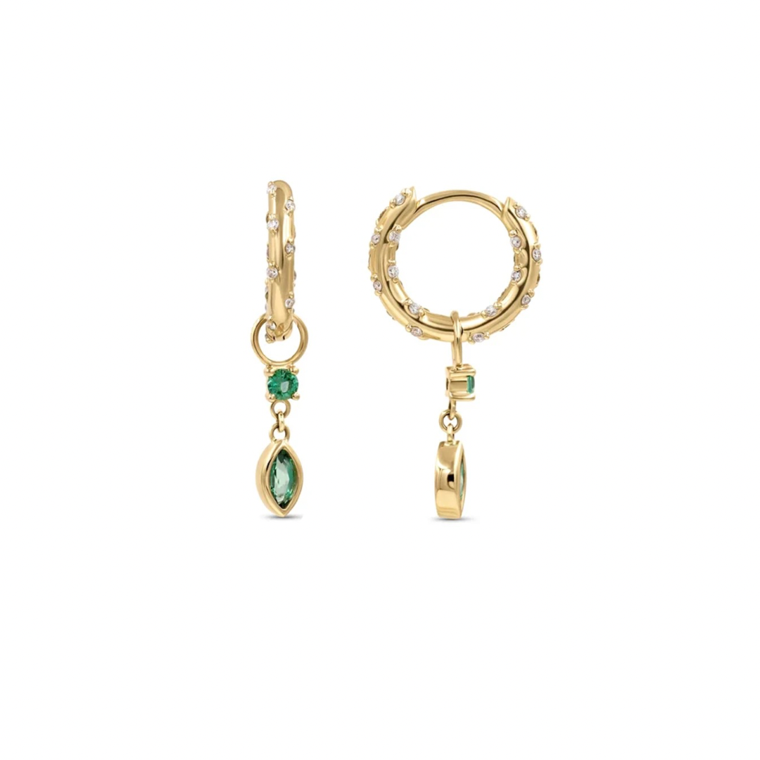 Add a splash of color to your daily routine with our green Yoli Drop Hoops! These playful hoops are sure to brighten up any outfit and put a smile on your face.
The combination of the gold color and the green stone creates a harmonious and eye-catching piece, suitable for both casual and more formal occasions.
Material: .925 Sterling Silver + 18K gold plated
Measurements: 1.10 x .57 in