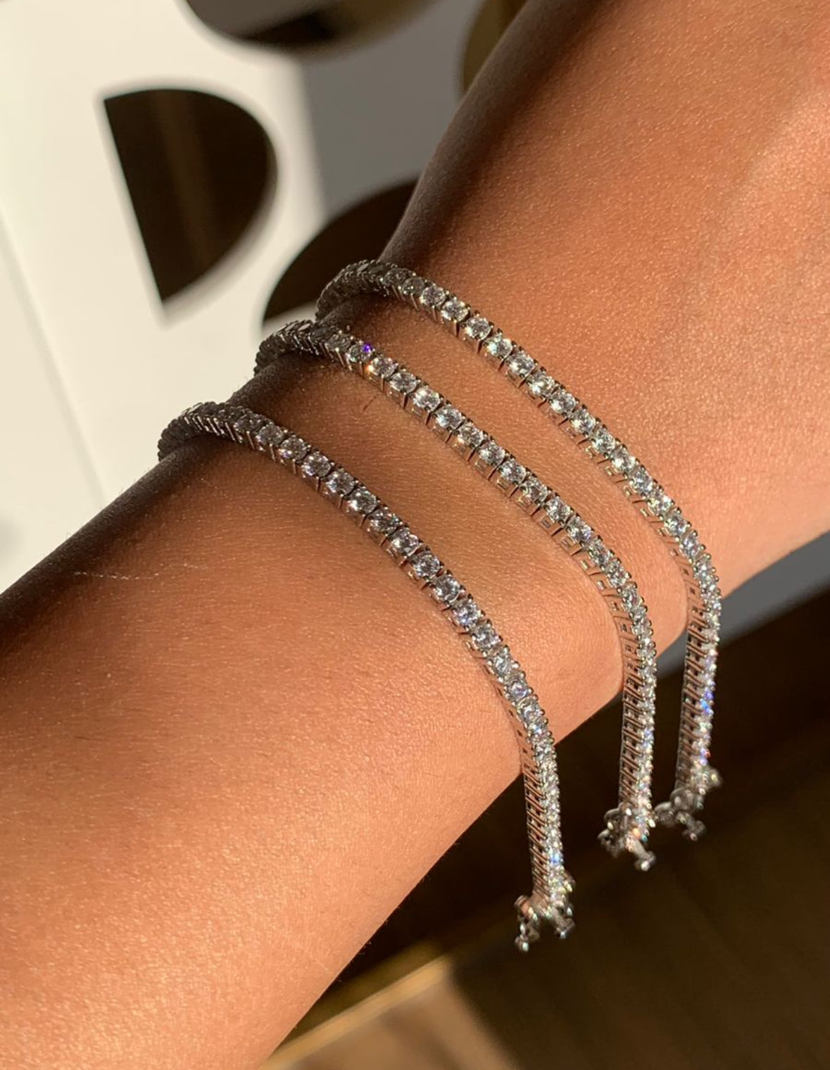 Silver Tennis Bracelet.
Serve up some style with our TENNIS SILVER bracelet!
This classic trend will add a touch of glam to any outfit. Get ready to hit a fashion ace with this must-have accessory. This bracelet is a winner!
A classic everyone needs the perfect tennis bracelet in the stacking game.
Material: 18K