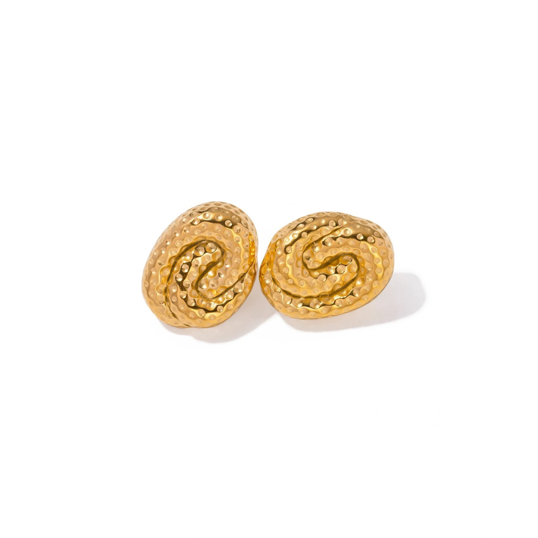 Expertly crafted with a hammered design, these Knot Golden Earrings exude elegance and sophistication. Made of high-quality materials, these earrings are perfect for any occasion and will add a touch of glamour to any outfit. The unique knot design adds a modern yet timeless touch, making them a must-have for any jewelry collection.
Material: Stainless Steel + 18K gold plated
Measurements: .75 x .95 in