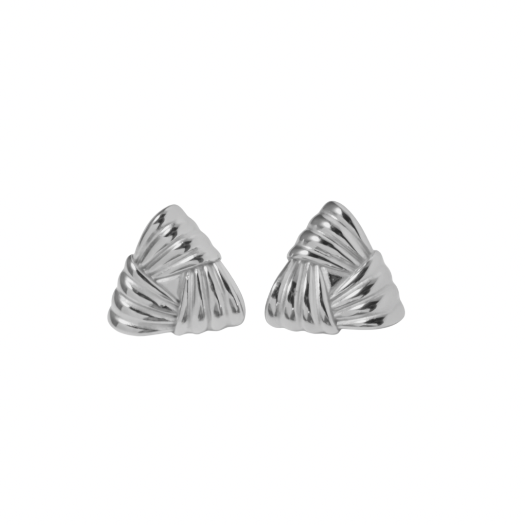 The GOLDEN AMELIE EARRINGS feature elegant, gold triangle earrings that will elevate any outfit. Made with high-quality material, they are designed to add a touch of sophistication and style to your look. Perfect for any occasion, these earrings are a must-have for any fashion-forward individual looking to make a statement.
Vintage Chunky Triangle Gold earrings, stainless steel earrings, geometric earrings, triangle earrings, Gift for Her, Bridesmaid gift
Material: Stainless Steel + 18K gold plated
Meas