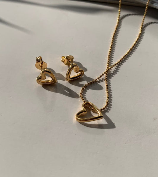 Outlined Heart Necklace