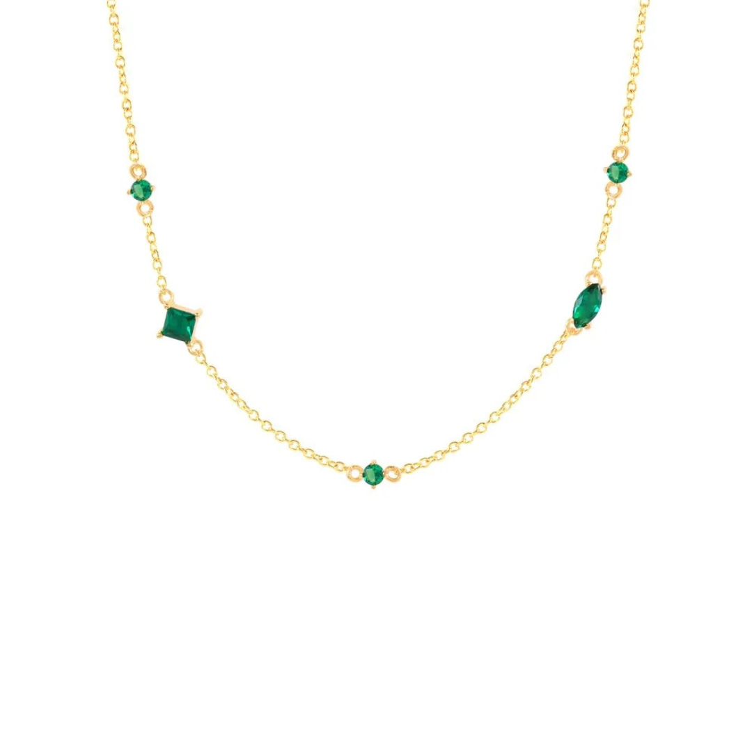 Add a pop of color to your look with the GREEN FIGURE NECKLACE!
This unique necklace features a playful green design, perfect to stand out from the crowd and bring some fun to any outfit.
Hint: Makes a great conversation starter!
Material: 925 Sterling Silver + 18K gold plated
Measurements: 16.90 + 1.90 in