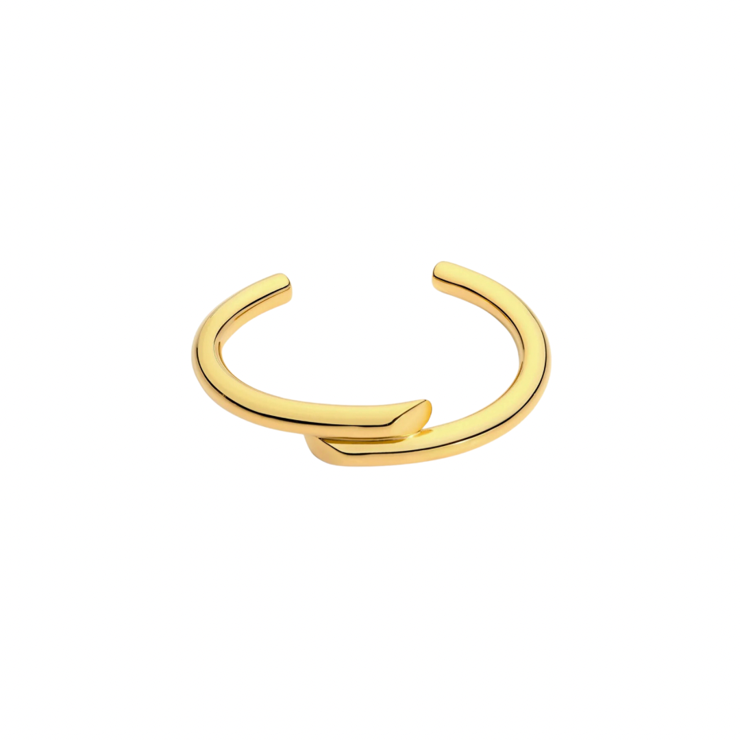 Add elegance to your outfit with our DUAL GOLDEN BRACELET. This double cuff bracelet is made of high-quality gold, providing a timeless and luxurious look. The dual design allows for versatility in styling and can be worn for any occasion. Elevate your accessory game with this sophisticated piece.
Material: 100% BRASS and 18K gold plated
Measurements: 2.65 x 2.2 in