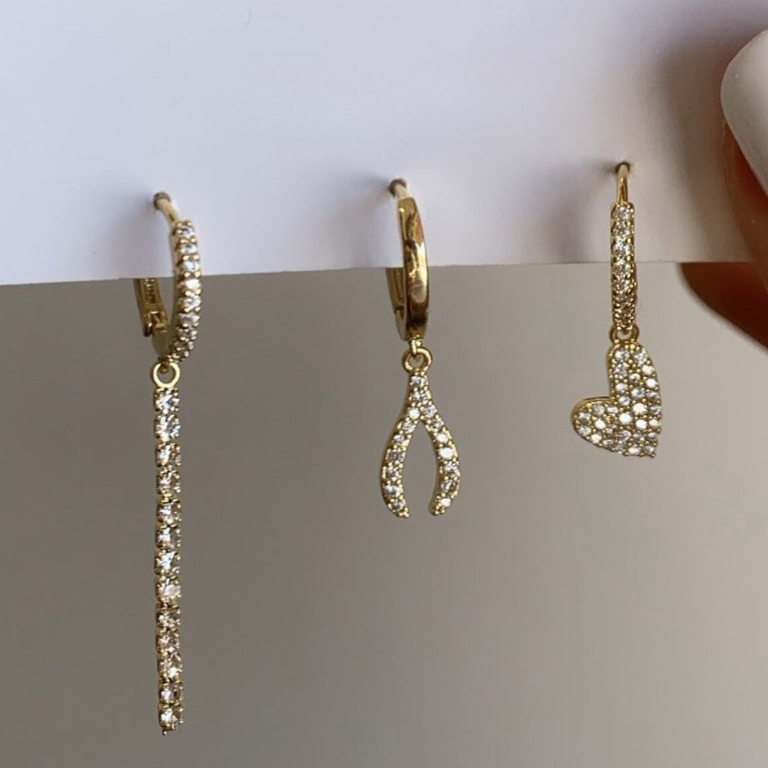 • Holiday jewelry sale
• Personalized jewelry Christmas
• Trendy holiday jewelry
• Affordable Christmas jewelry
• Luxury jewelry Christmas gifts
• Stocking stuffer jewelry