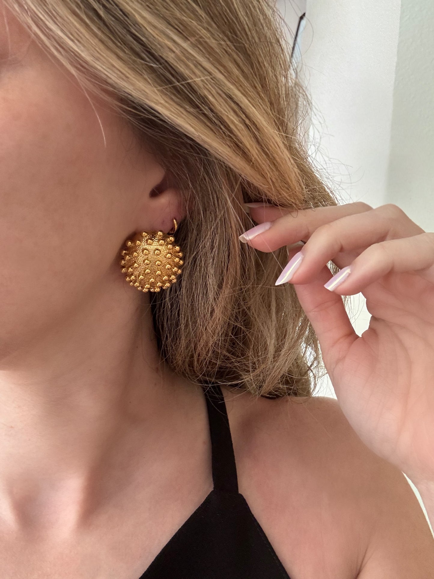 Camila Oval Dot Gold Earrings