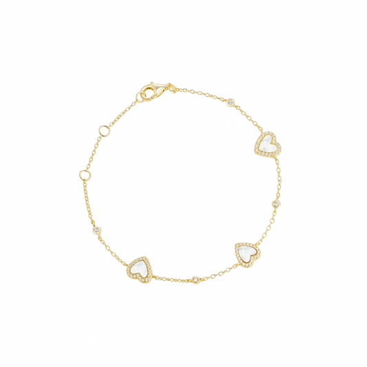 Add a touch of love to your outfit with our Cute Heart Mother Pearl Bracelet. The delicate heart design and lustrous pearl make this accessory both elegant and endearing. Perfect for any occasion, this bracelet will add a charming touch to your look.
Material: Sterling silver .925 + 18K gold plated
Measurements: 7.60 in