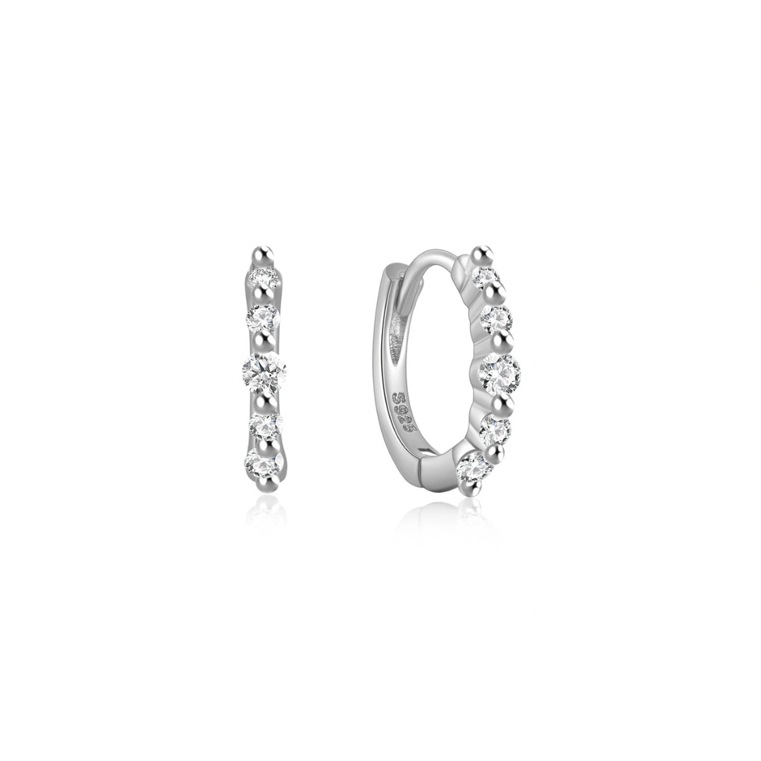 Sparkle and shine with our SPARK ZIRCONIA SILVER HOOPS! Crafted with stunning zirconia stones, these hoops will elevate any outfit and add a touch of elegance to your look.
Perfect for both everyday wear and special occasions, these hoops are a must-have in any jewelry collection.
Material: .925 Sterling Silver + 18K gold plated
Measurements: .50 in diameter