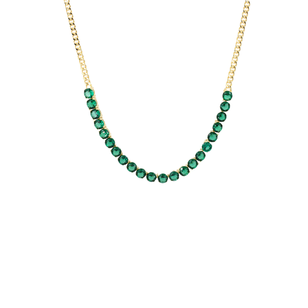 Add a pop of color with our Emerald Middle Necklace!
This unique piece features a gorgeous emerald stone in the center, sure to catch anyone's eye. Perfect for elevating any outfit, it's a must-have for any jewelry collection.
Material: Sterling silver .925 + 18K gold plated
Measurements: 14.60 in + 2.00 in