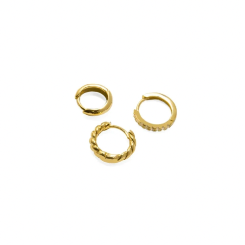 Introducing the SERENA ESSENTIAL GOLDEN huggies set - a must-have for any summer trend. These huggies are perfect for any occasion, from casual outings to special events. Made with high-quality materials, they offer a stylish and comfortable fit. Elevate your look with the perfect touch of gold.
Material: Sterling silver .925 + 18K gold plated
