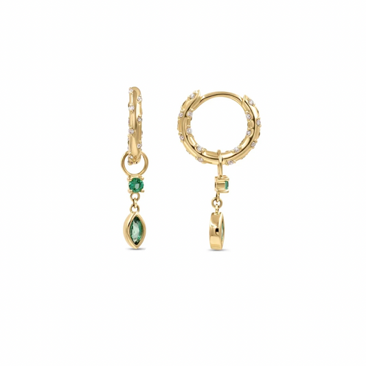 Add a splash of color to your daily routine with our green Yoli Drop Hoops! These playful hoops are sure to brighten up any outfit and put a smile on your face.

The combination of the gold color and the green stone creates a harmonious and eye-catching piece, suitable for both casual and more formal occasions.


Material: .925 Sterling Silver + 18K gold plated

Measurements: 1.10 x .57 in