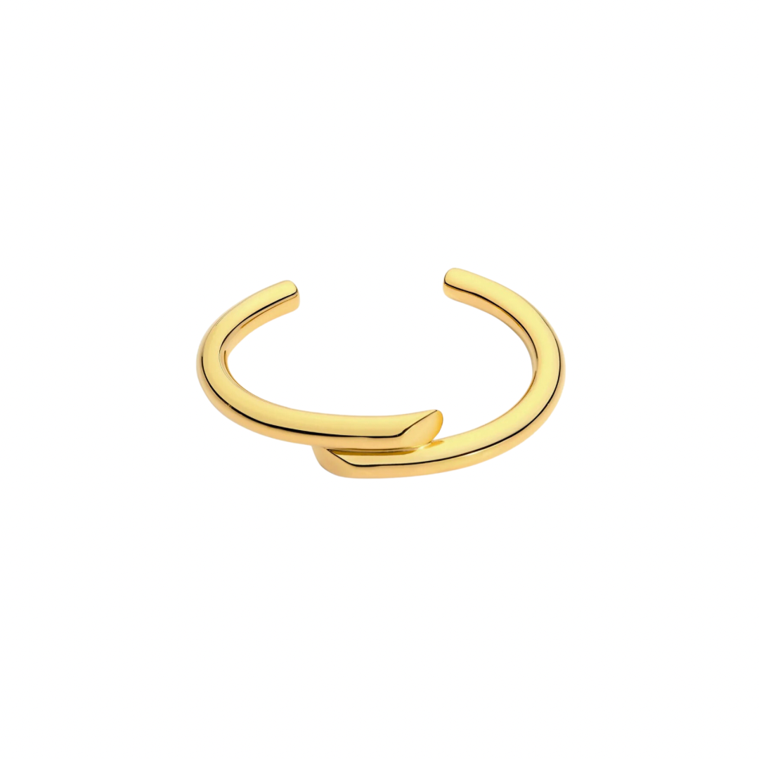 Add elegance to your outfit with our DUAL GOLDEN BRACELET. This double cuff bracelet is made of high-quality gold, providing a timeless and luxurious look. The dual design allows for versatility in styling and can be worn for any occasion. Elevate your accessory game with this sophisticated piece.


Material: 100% BRASS  and 18K gold plated

Measurements: 2.65 x 2.2 in

 