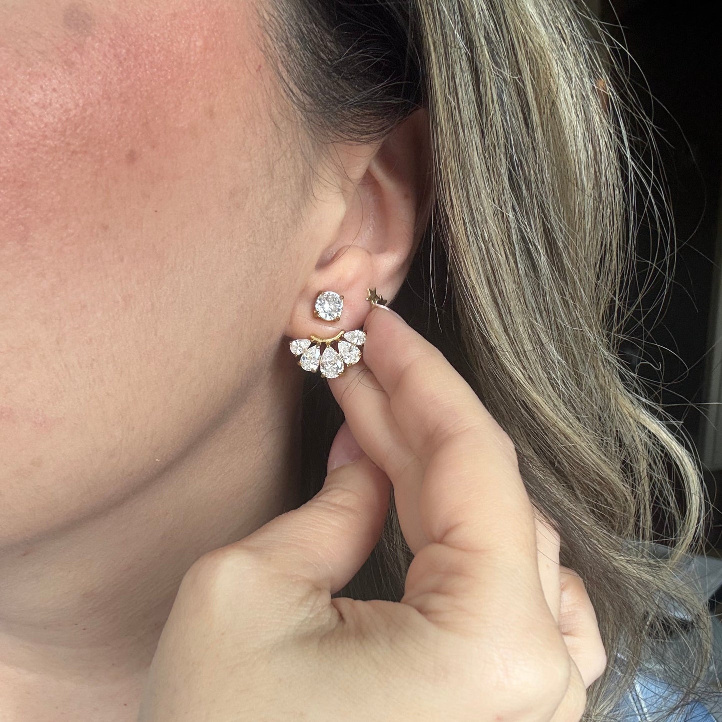 Grace fan zircon earrings close-up detail