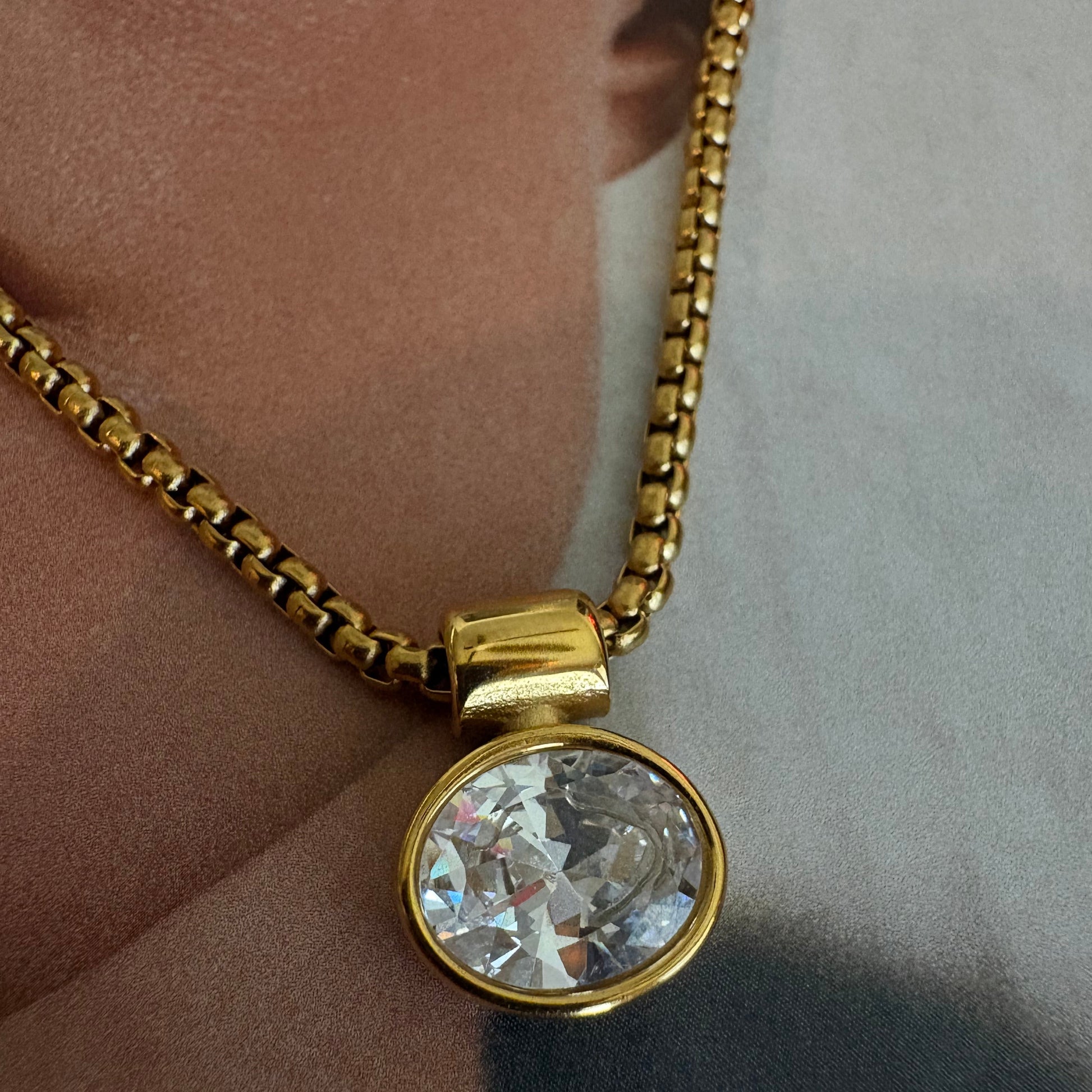 Valeria oval zircon necklace lifestyle shot