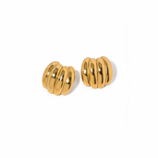 Elevate your style with Estela Earrings. Crafted with bold gold, these earrings will add a touch of sophistication to any outfit. Trust in our expert design and quality materials to make a statement that will last. Upgrade your wardrobe and make a lasting impression with Estela Earrings.


Material: Stainless Steel + 18K gold plated

Measurements: 1.05 x 1.00 in