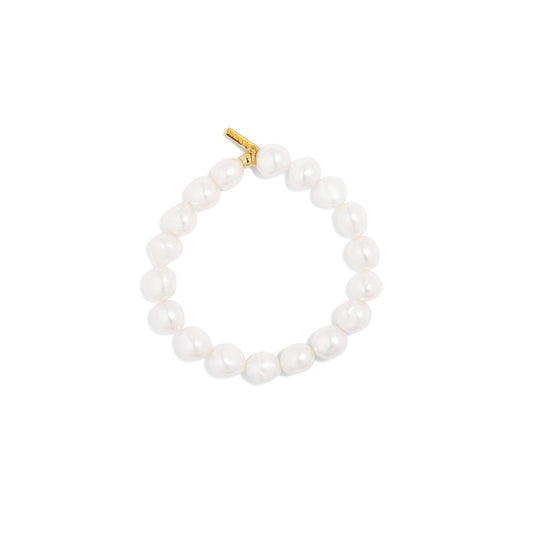 Look elegant with our baroque pearl bracelet! Adorn your wrist with these beautiful pearls that highlight your style and sophistication. Perfect for any occasion, this bracelet is a must-have addition to your jewelry box! Get ready for Summer 2014! 🏝️
Material: Baroque freshwater pearl
Measurement: 6 cm in diameter and 9 mm thick.
